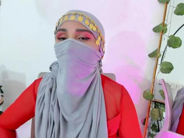 BongaCams -Alisha is Freechat -Alisha — It ignites me a good talk that goes up little by little ... the accomplices looks, safety, mischievous humor and that energy that makes the skin stand without the need to touch.