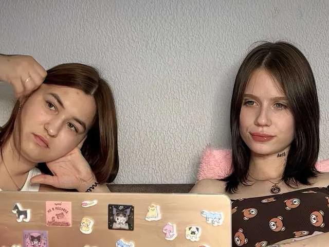 Freechat 2Love-Love2 on BongaCams