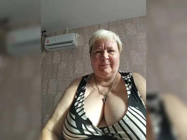 Offline Alena61 on BongaCams