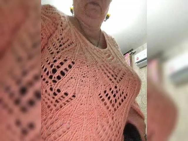 Offline Alena61 on BongaCams