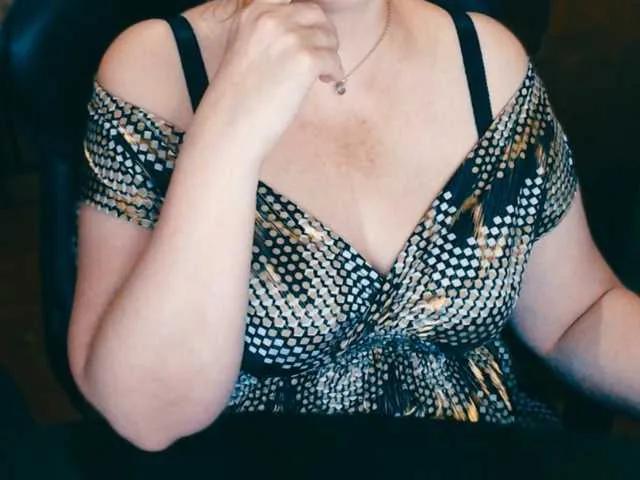 Freechat Alisa1917 on BongaCams