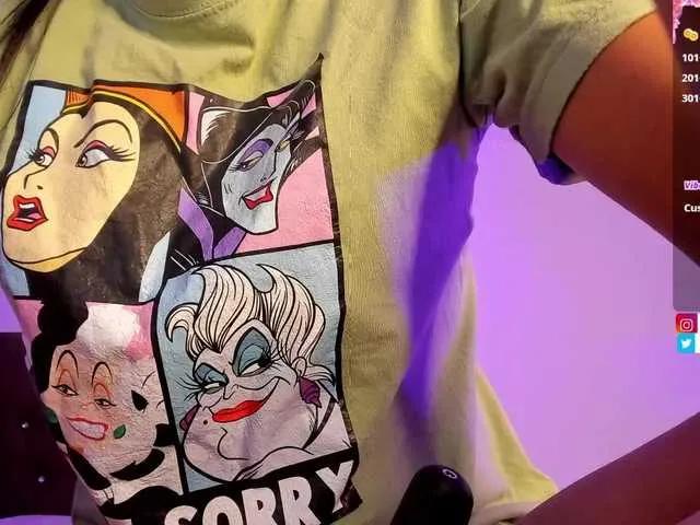 Offline Alysson-18 on BongaCams