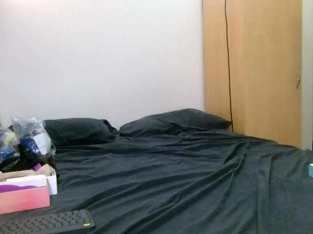 Offline Amateurmilf on BongaCams