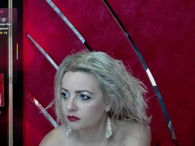 Offline Amelyss on BongaCams