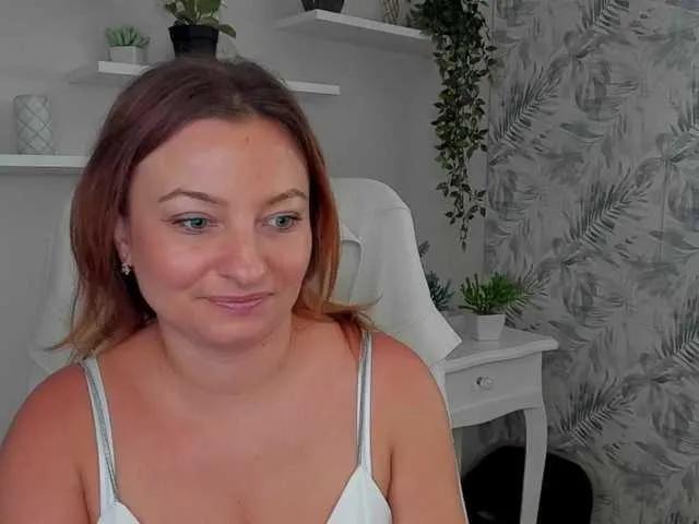 Freechat angelaLove13 on BongaCams