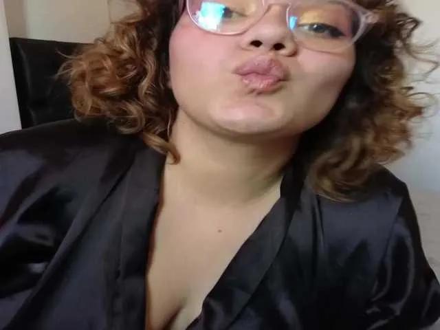 Offline AngiJackson on BongaCams