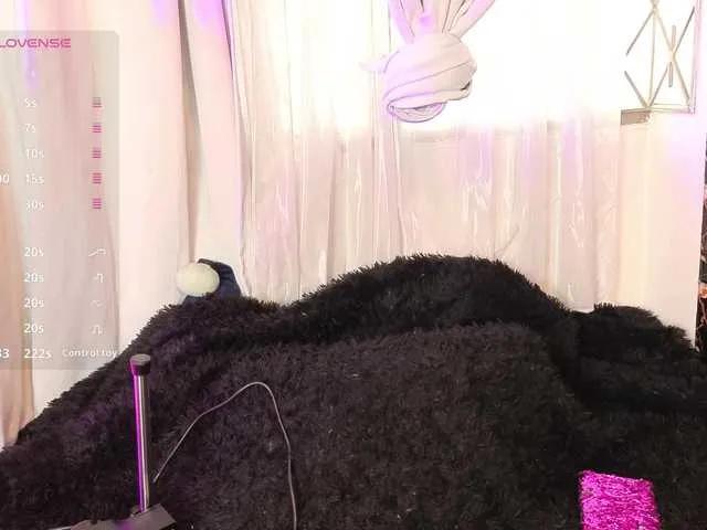 Offline Arianne-ferrer on BongaCams