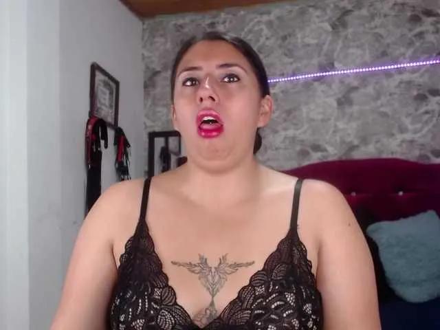 Offline ashleymonroe on BongaCams