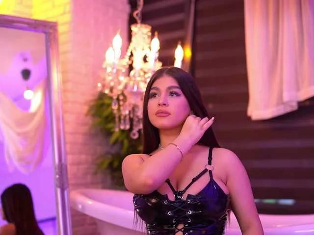 Offline BellaNoirre on BongaCams