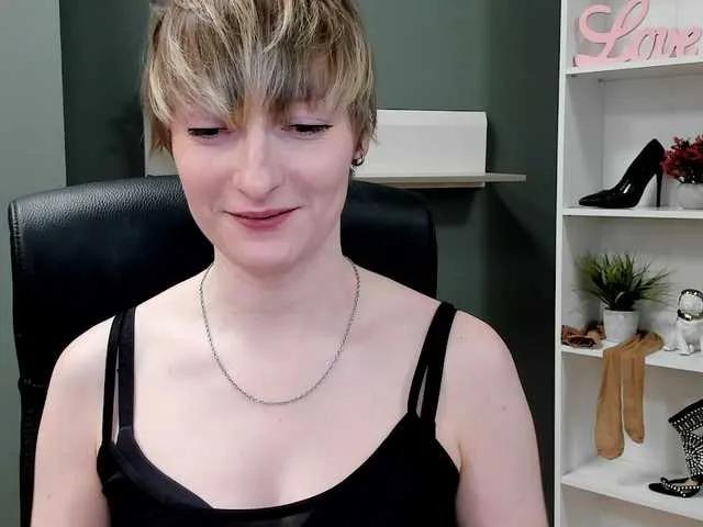 Offline BlairPlay on BongaCams