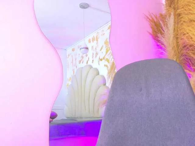 Offline blaisysmith on BongaCams