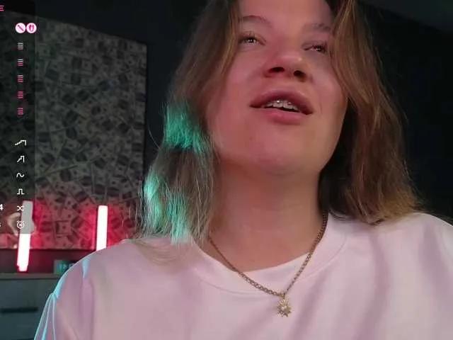 Offline BloomBambi on BongaCams