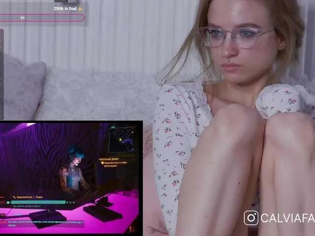 Offline calviafarey on BongaCams