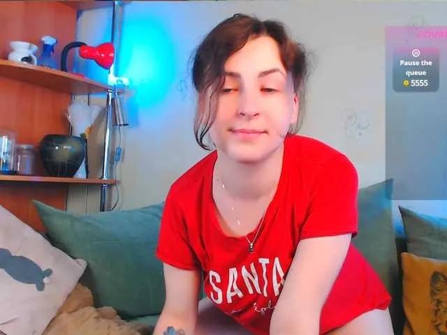 Offline Caroline1995 on BongaCams