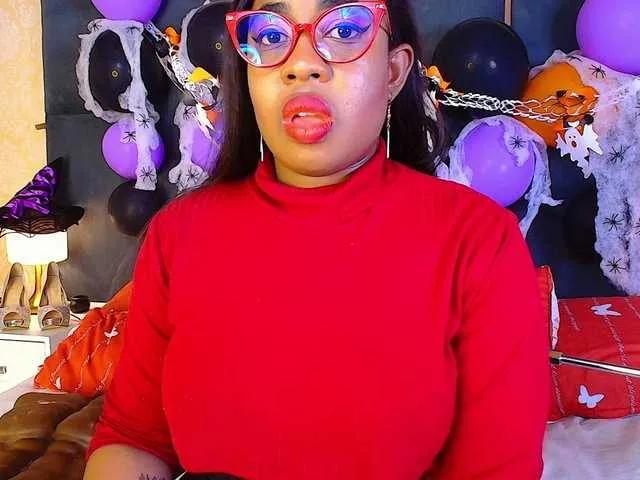 BongaCams CaseyMoons is Freechat CaseyMoons — What excites me? Learning new things---be my teacher. I love teasing, feeling wild and horny, and making you crave me. With patience, I can squirt just for you. I adore seduction, connection, and the company of a man who appreciates my body while I...