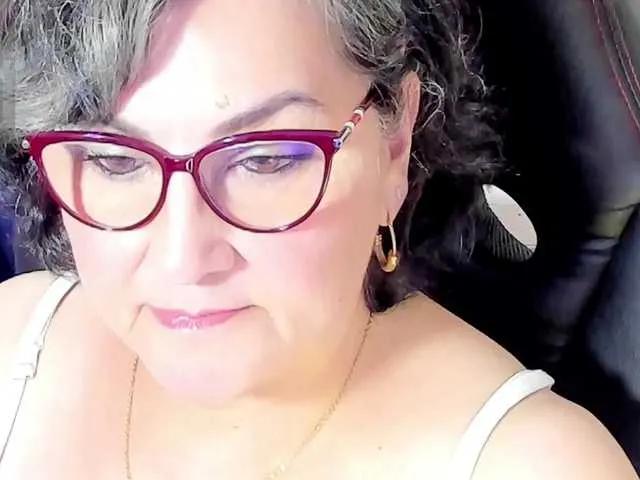 Offline cataleya-mom on BongaCams