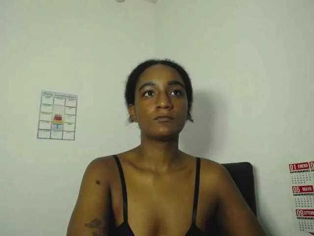 Freechat CattleyaHotGirl on BongaCams