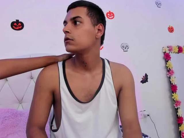 Freechat celestesderek on BongaCams