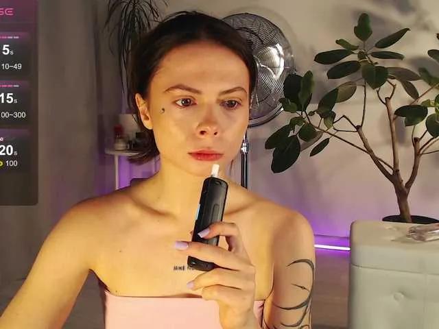 Offline ChloeSummers on BongaCams