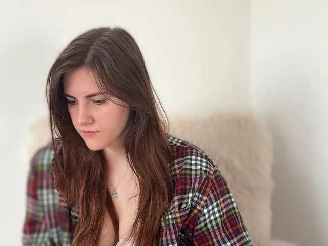 Freechat claireheart on BongaCams