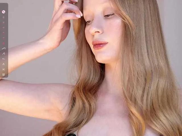 Offline CuteShine on BongaCams