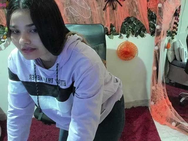 Freechat DestinyHills on BongaCams