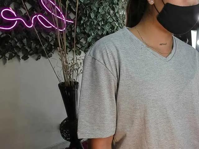 Freechat DestinyHills on BongaCams