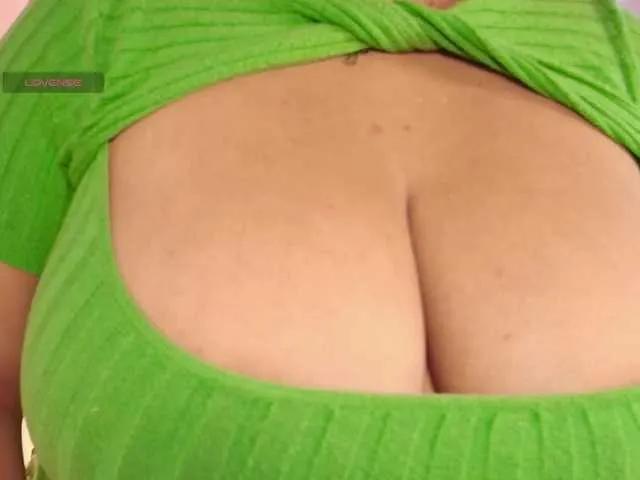 Offline Dulceboobs1 on BongaCams