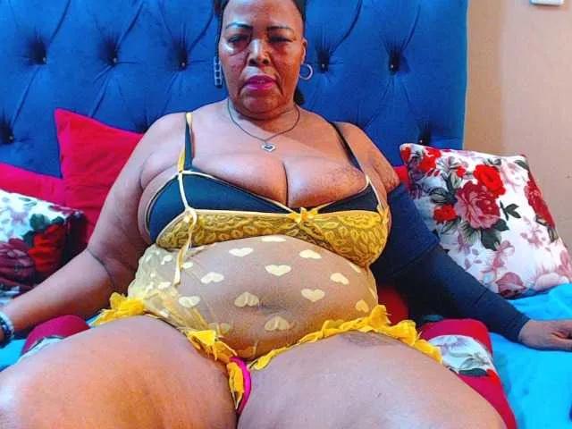 Offline Ebonycandy10 on BongaCams