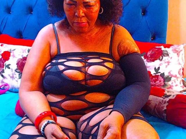 Offline Ebonycandy10 on BongaCams