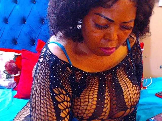 Offline Ebonycandy10 on BongaCams