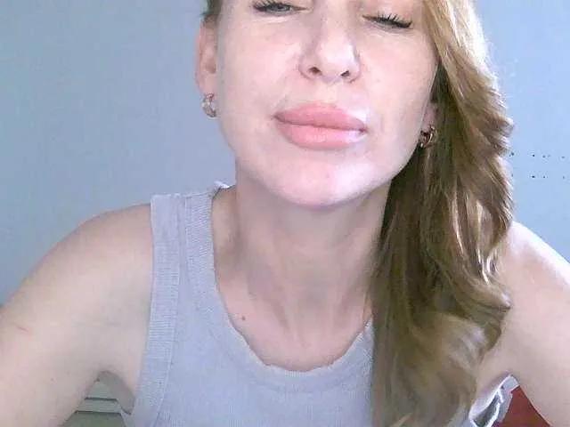 Eeelisss666 on BongaCams 