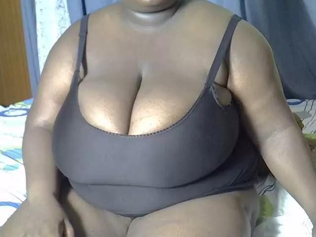 Offline Ekesaabooby on BongaCams