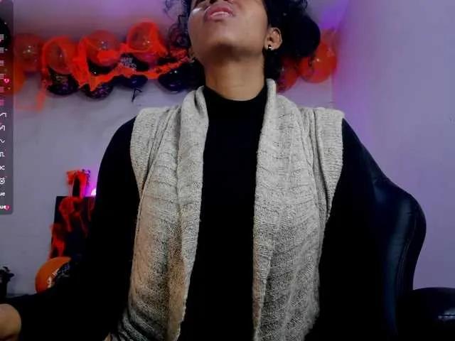 Offline Ellie-Alves on BongaCams