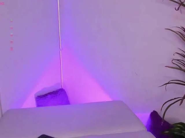 Offline Emylopez on BongaCams