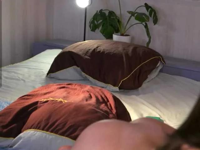 Offline eva-golden on BongaCams