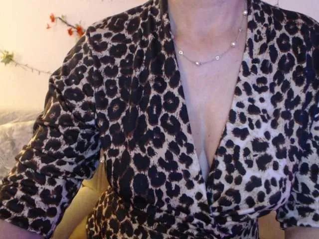 goodSnowQueen on BongaCams 