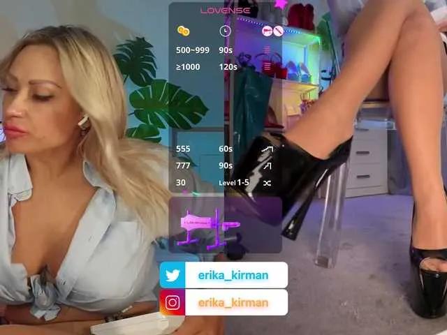 Freechat HomePussy1 on BongaCams