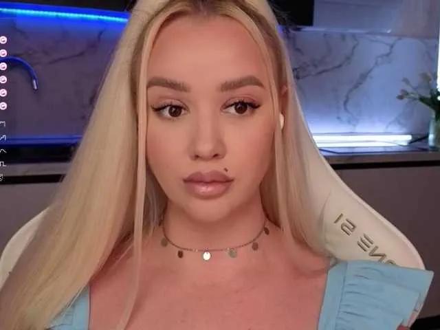 Offline In-your-fucking-mind on BongaCams