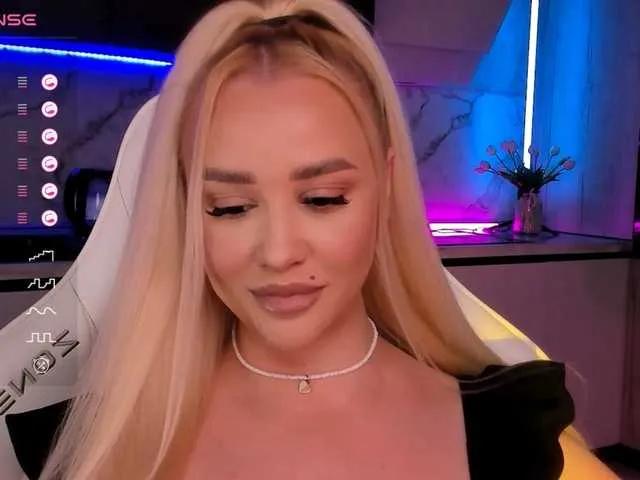 Offline In-your-fucking-mind on BongaCams