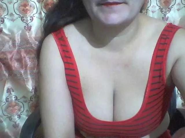 Offline indiagirl50 on BongaCams
