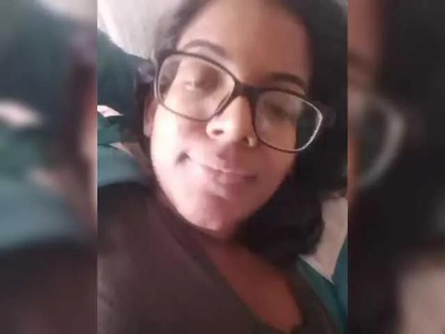 Offline IndianBeaut on BongaCams