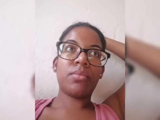 Offline IndianBeaut on BongaCams