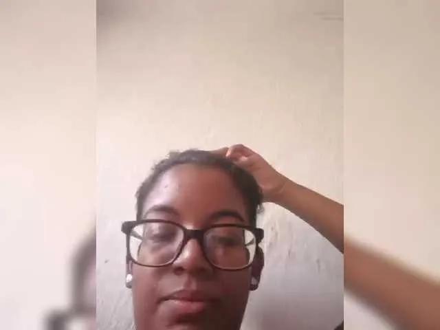 Offline IndianBeaut on BongaCams