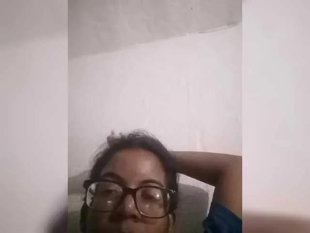 Offline IndianBeaut on BongaCams