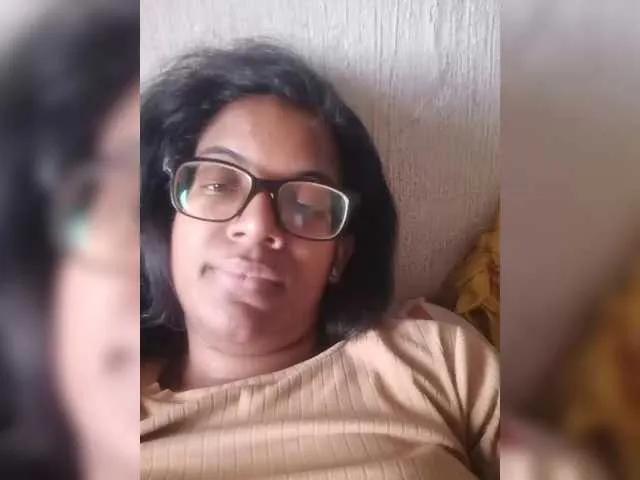 Offline IndianBeaut on BongaCams