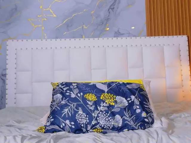 Offline Indiancutiie on BongaCams