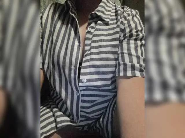 Freechat Iriska2025 on BongaCams