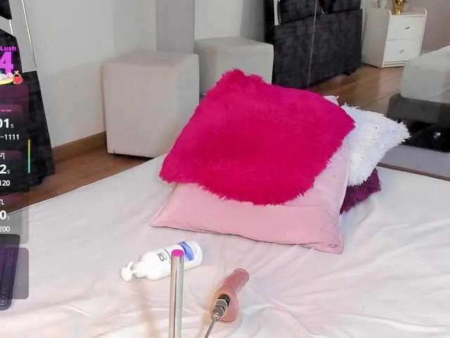 Offline Isa-Jonness on BongaCams