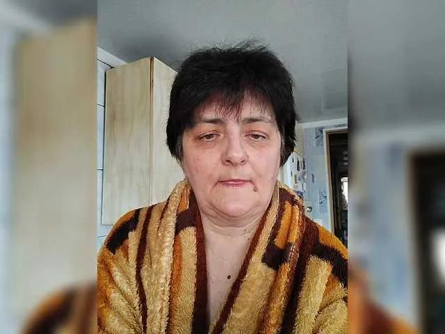 Freechat IsXLoves on BongaCams